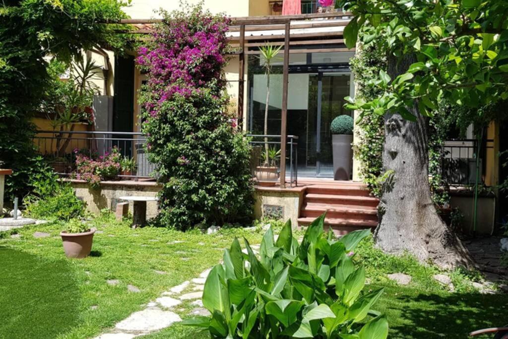 شقة La Casa Con Piscina Riscaldata Interna Anna Luxury Garden بيزا المظهر الخارجي الصورة
