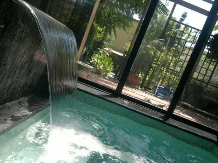 شقة La Casa Con Piscina Riscaldata Interna Anna Luxury Garden بيزا المظهر الخارجي الصورة